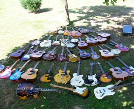 outdoor-guitar-collection