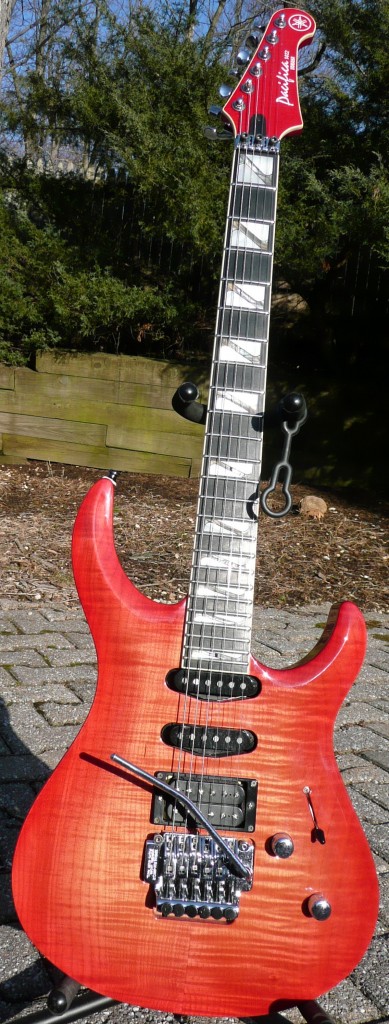 Yamaha-Pacifica-1412-Roseburst-1991-389x1024.jpg